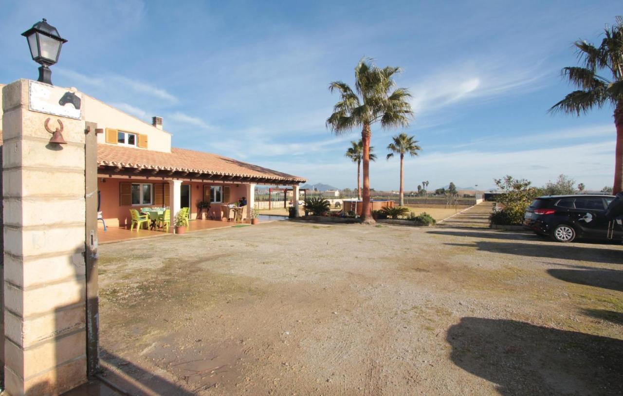 Gorgeous In With Kitchen Holiday home *